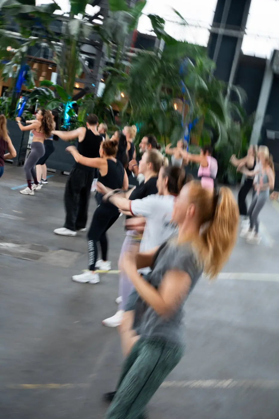 Dance Workout in Bewegung, Unschärfe